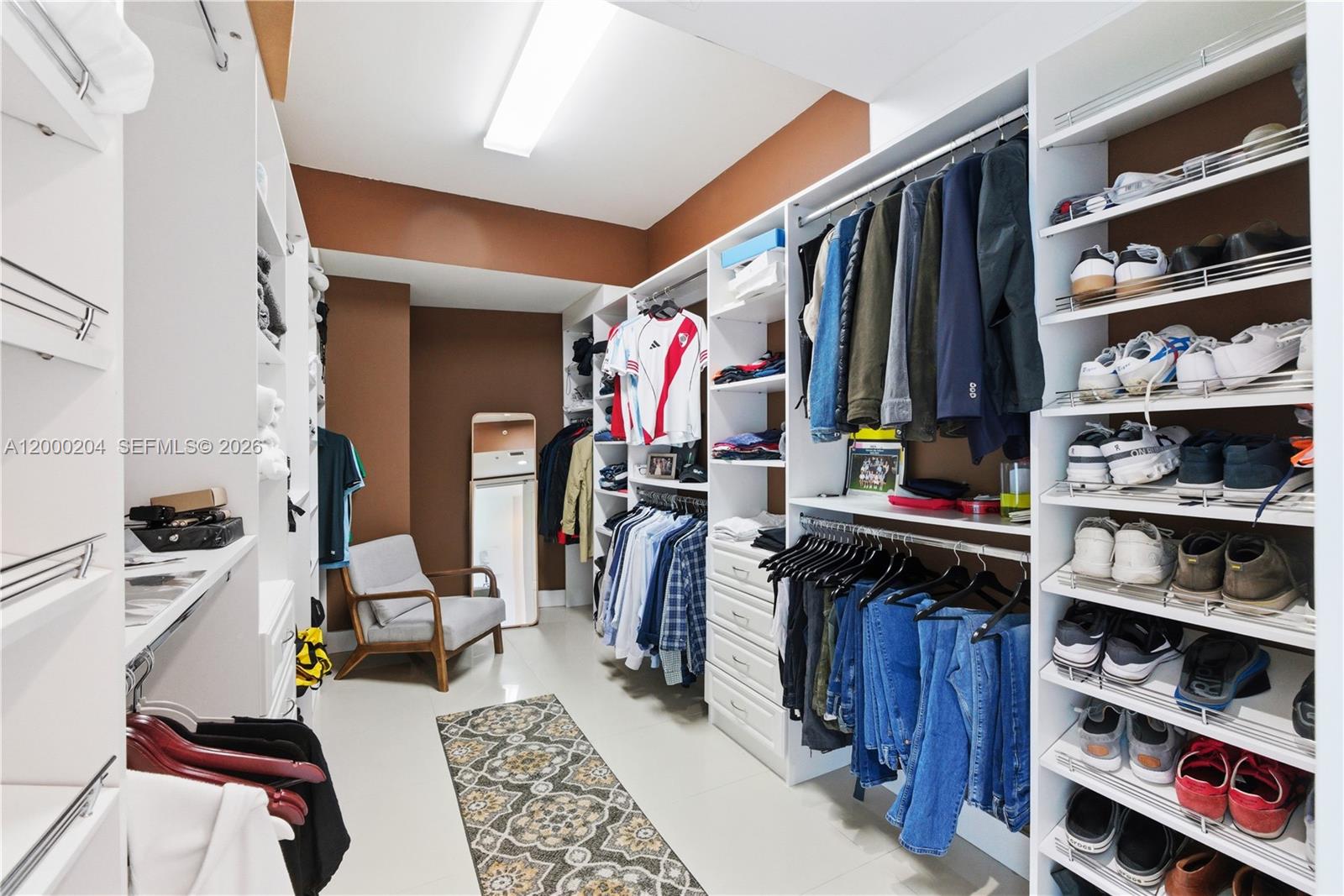 RESIDENCES AT RIVERWALK C - Residential