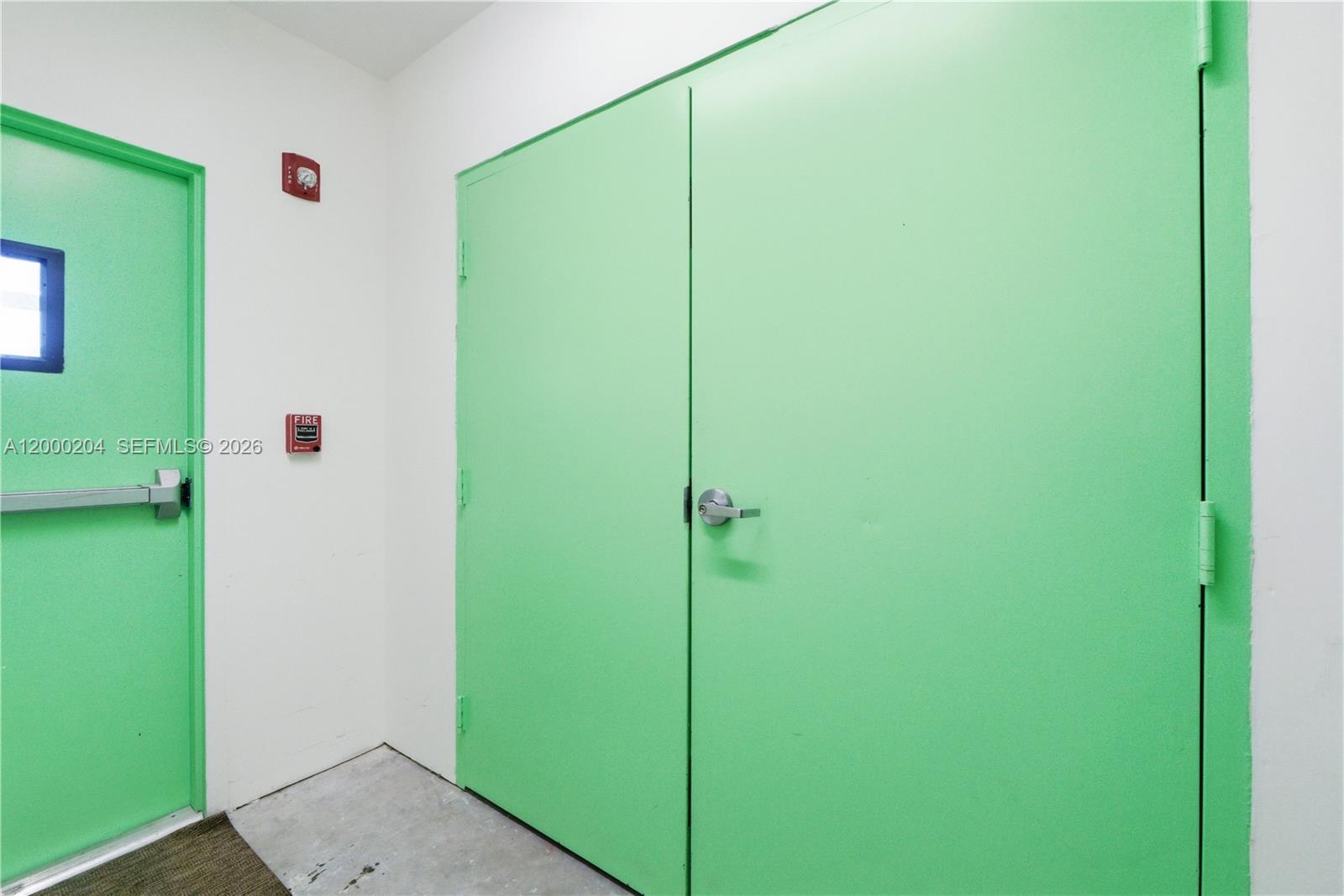 RESIDENCES AT RIVERWALK C - Residential