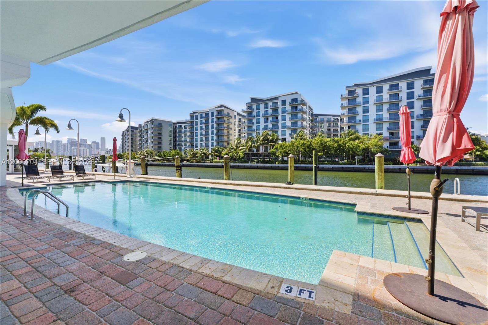 RESIDENCES AT RIVERWALK C - Residential