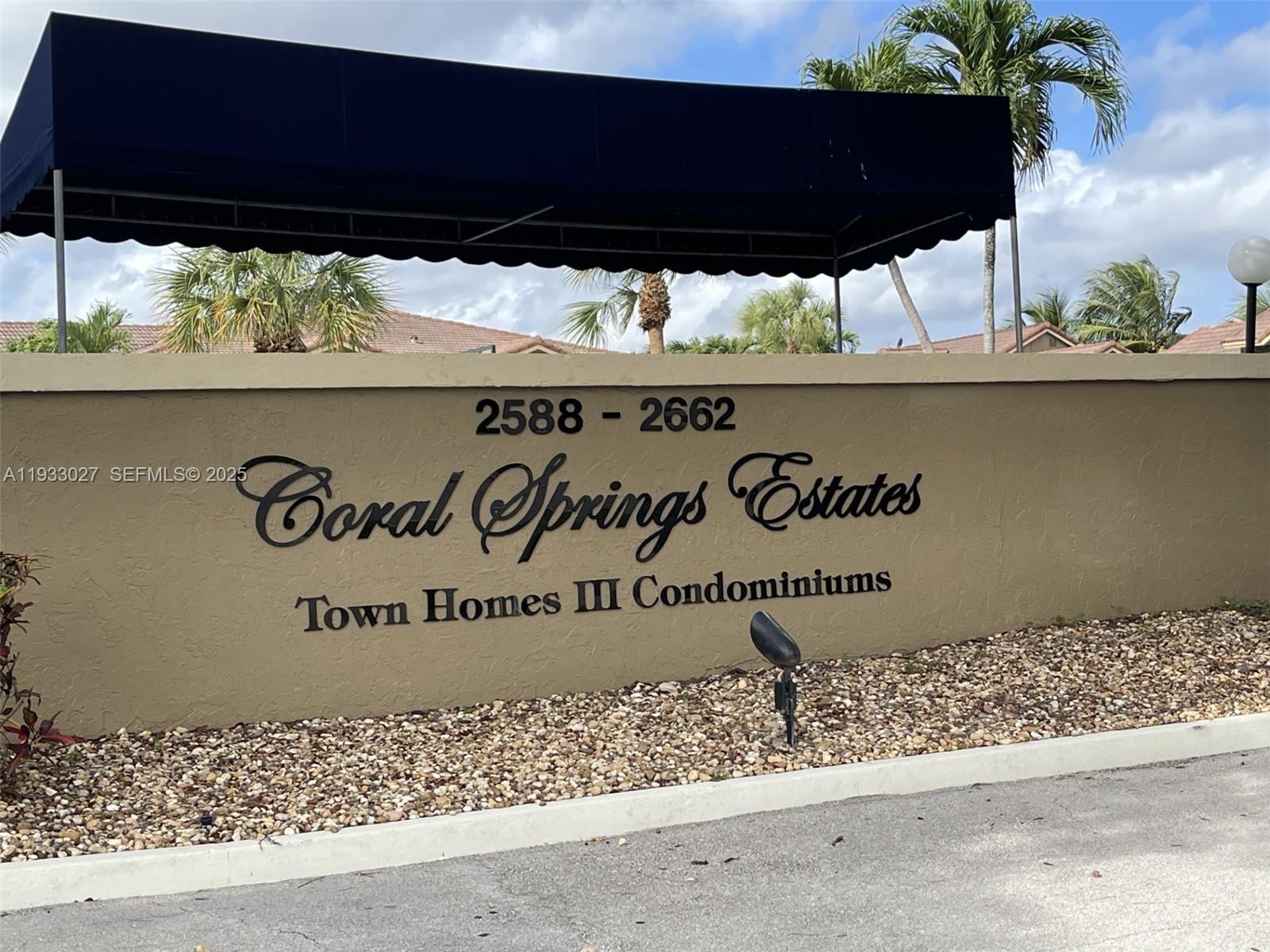 CORAL SPRINGS ESTATE TOWN - Residential Lease