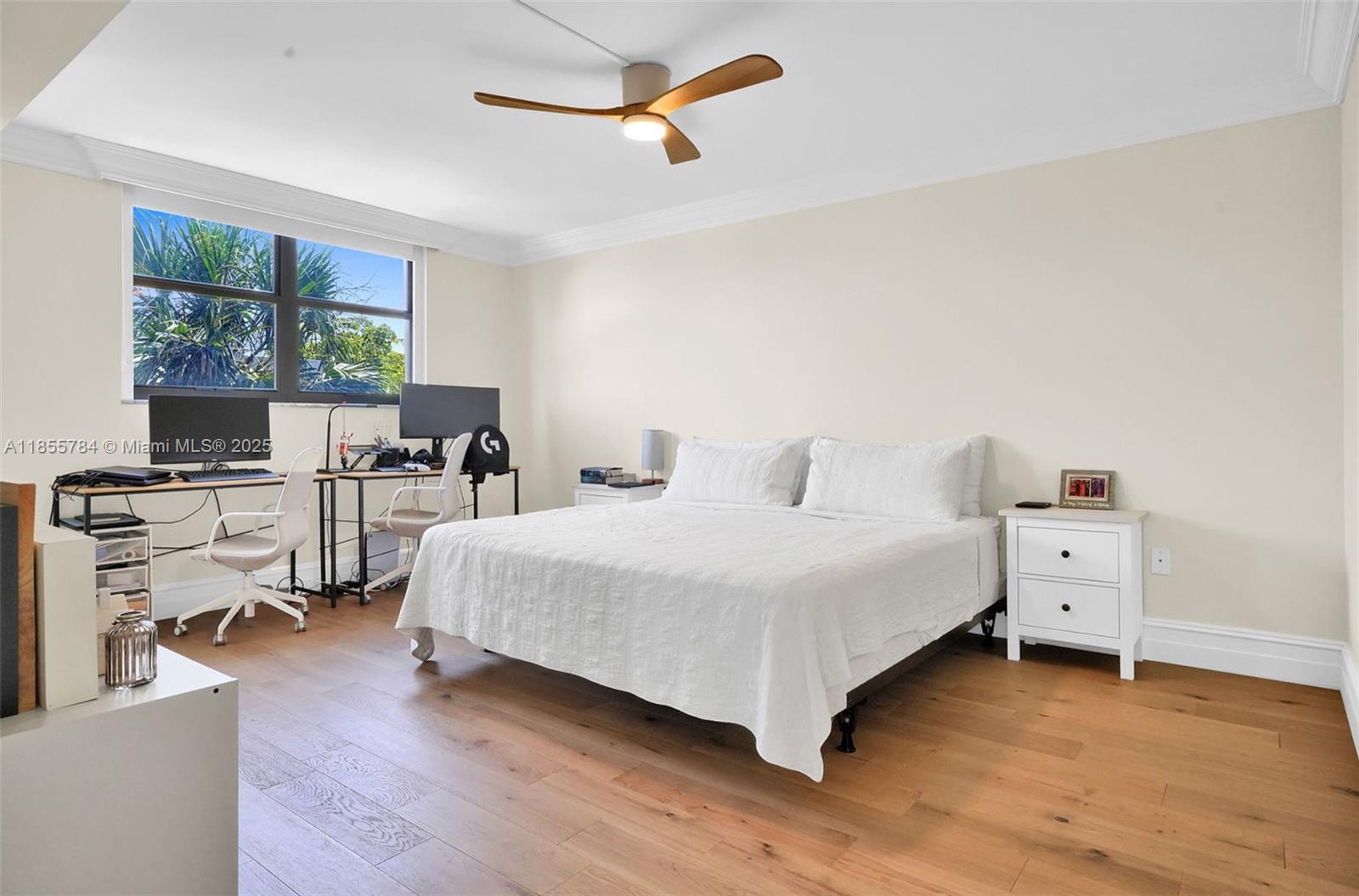 VENETIAN ISLE CONDO - Residential