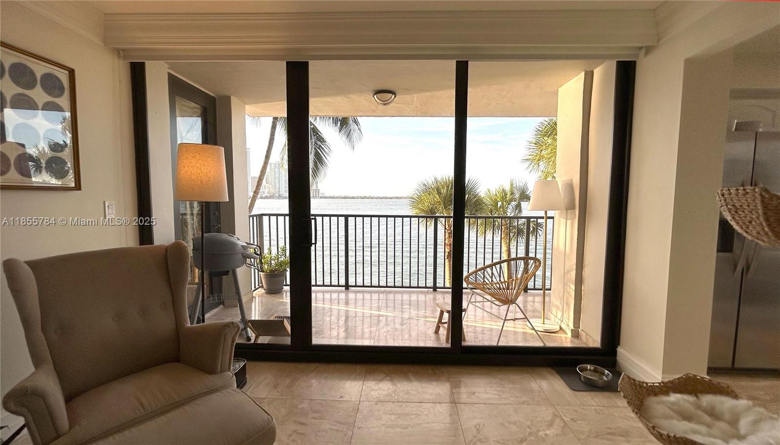 801 N Venetian Dr 201