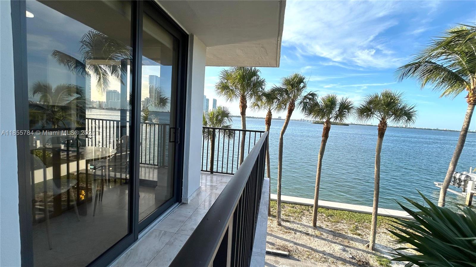 VENETIAN ISLE CONDO - Residential