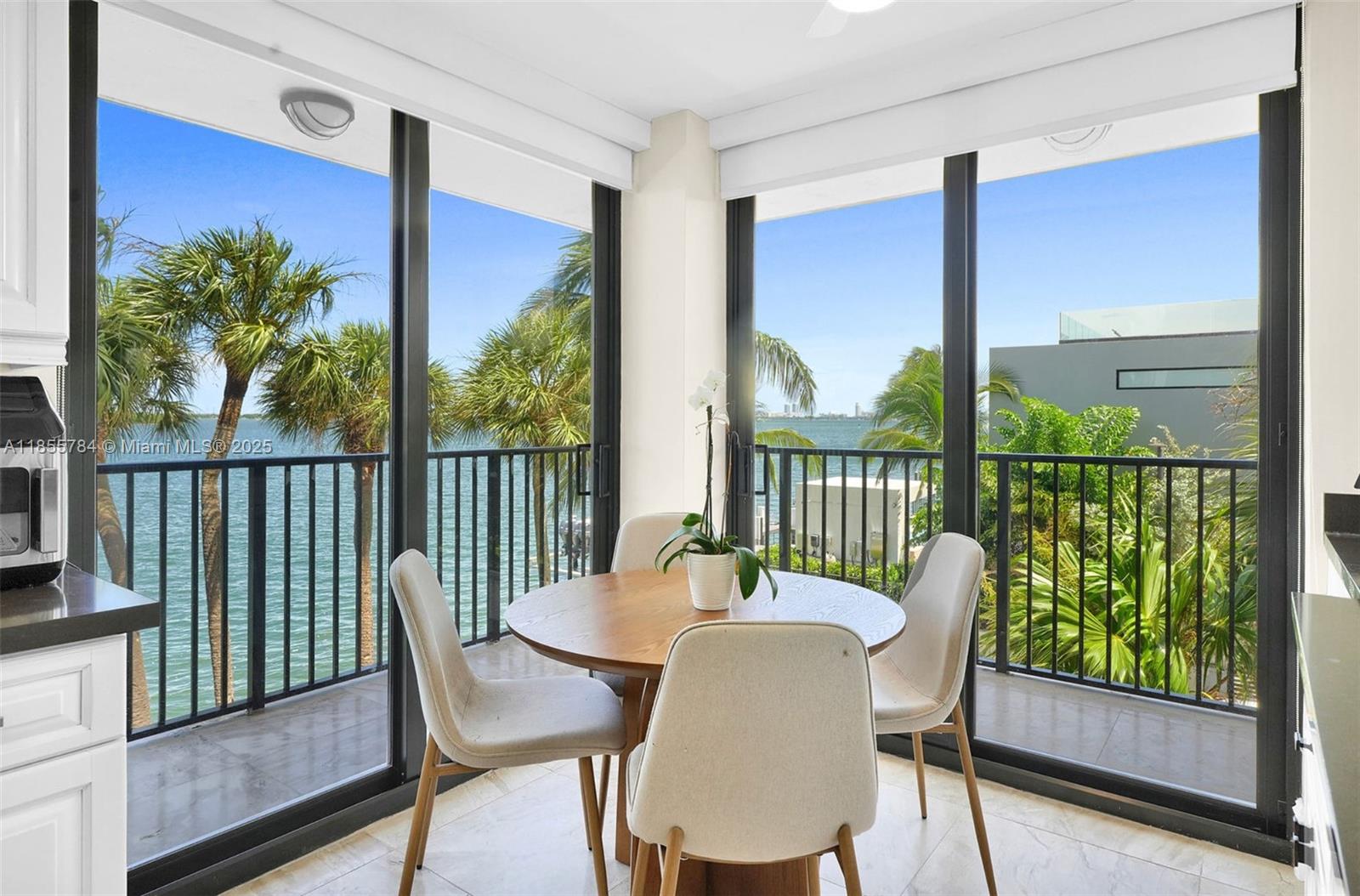 801 N Venetian Dr 201