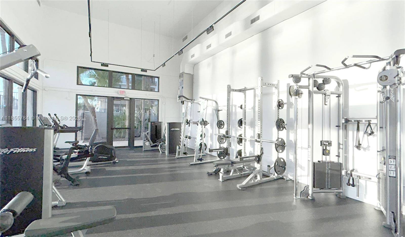 VENETIAN ISLE CONDO - Residential