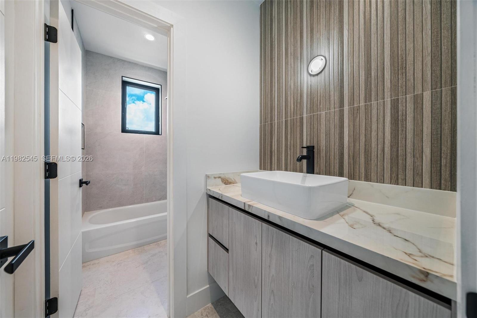 MILLERDALE - Residential Lease