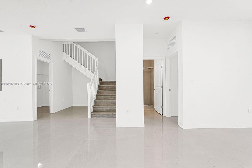 CHLOES ESTATES - Residential