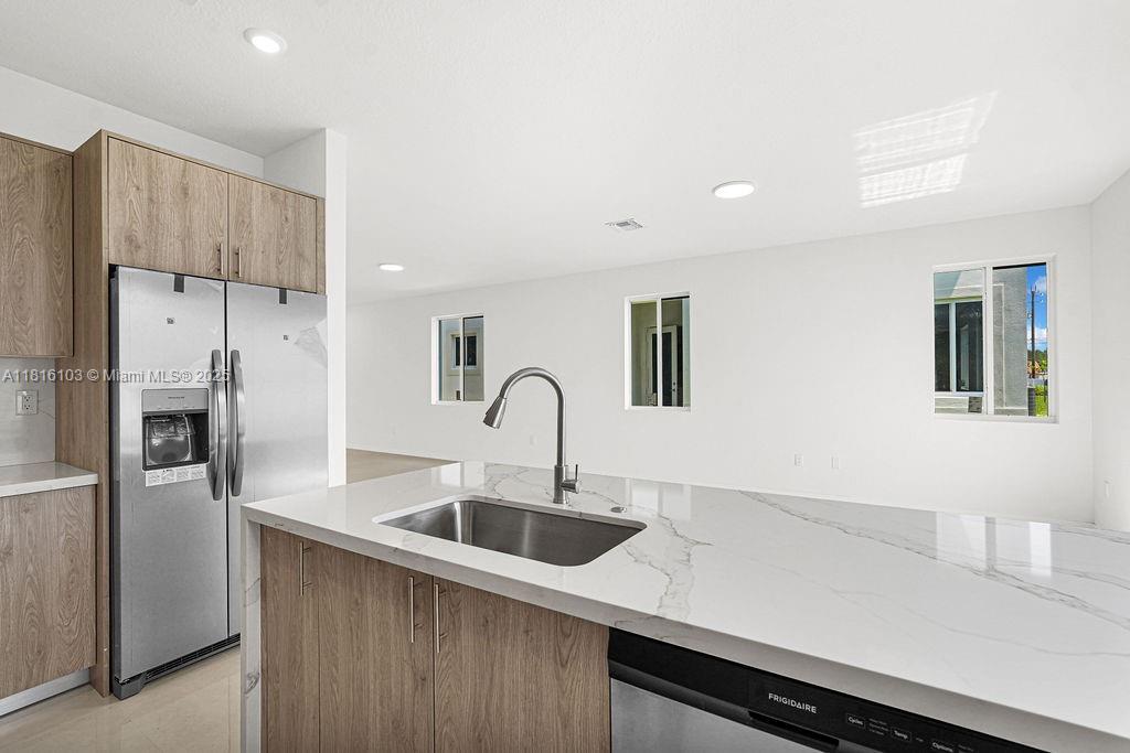 CHLOES ESTATES - Residential