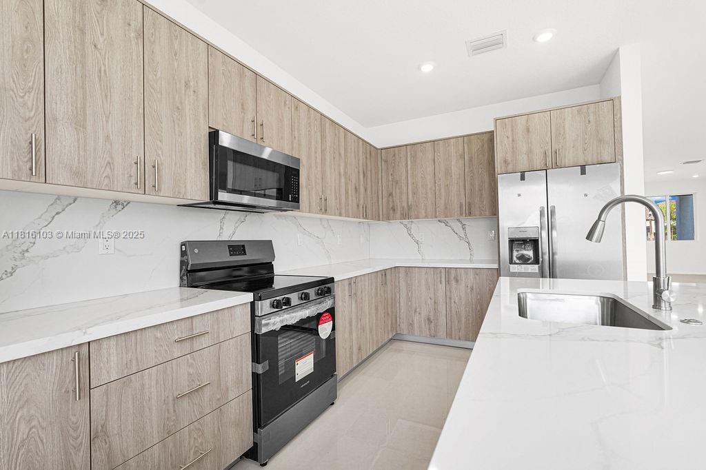 CHLOES ESTATES - Residential