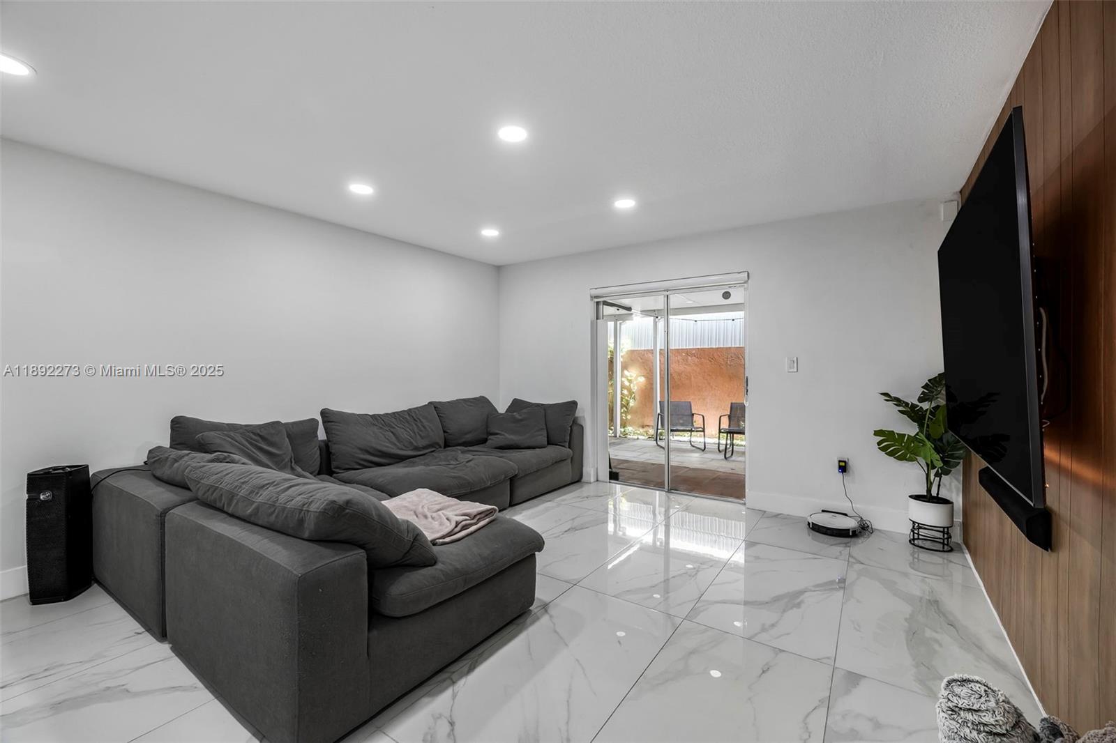 POINCIANA WEST NO 2 CONDO - Residential