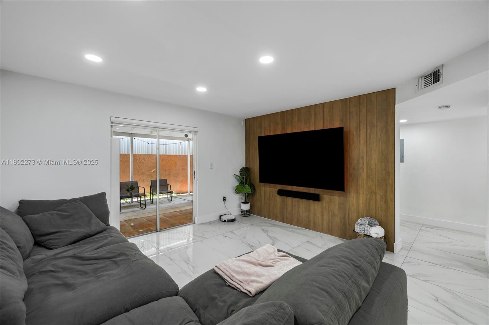 POINCIANA WEST NO 2 CONDO - Residential