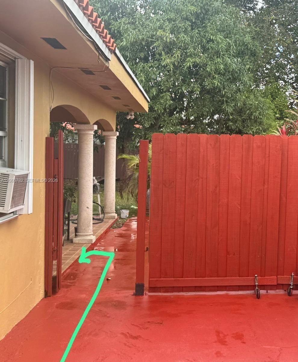 CORAL TERR SEC 1 - Residential Lease