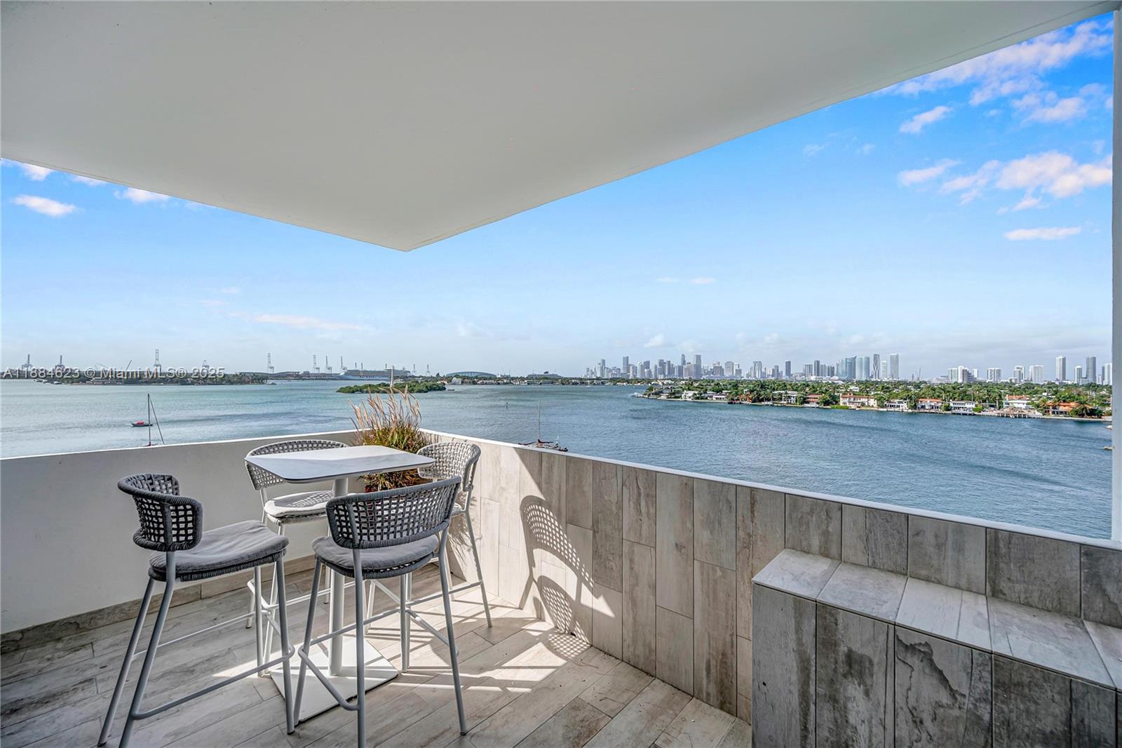 BELLE ISLE - Residential