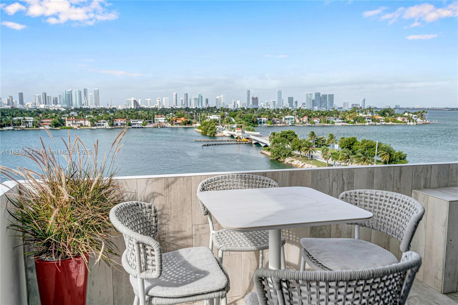 BELLE ISLE - Residential