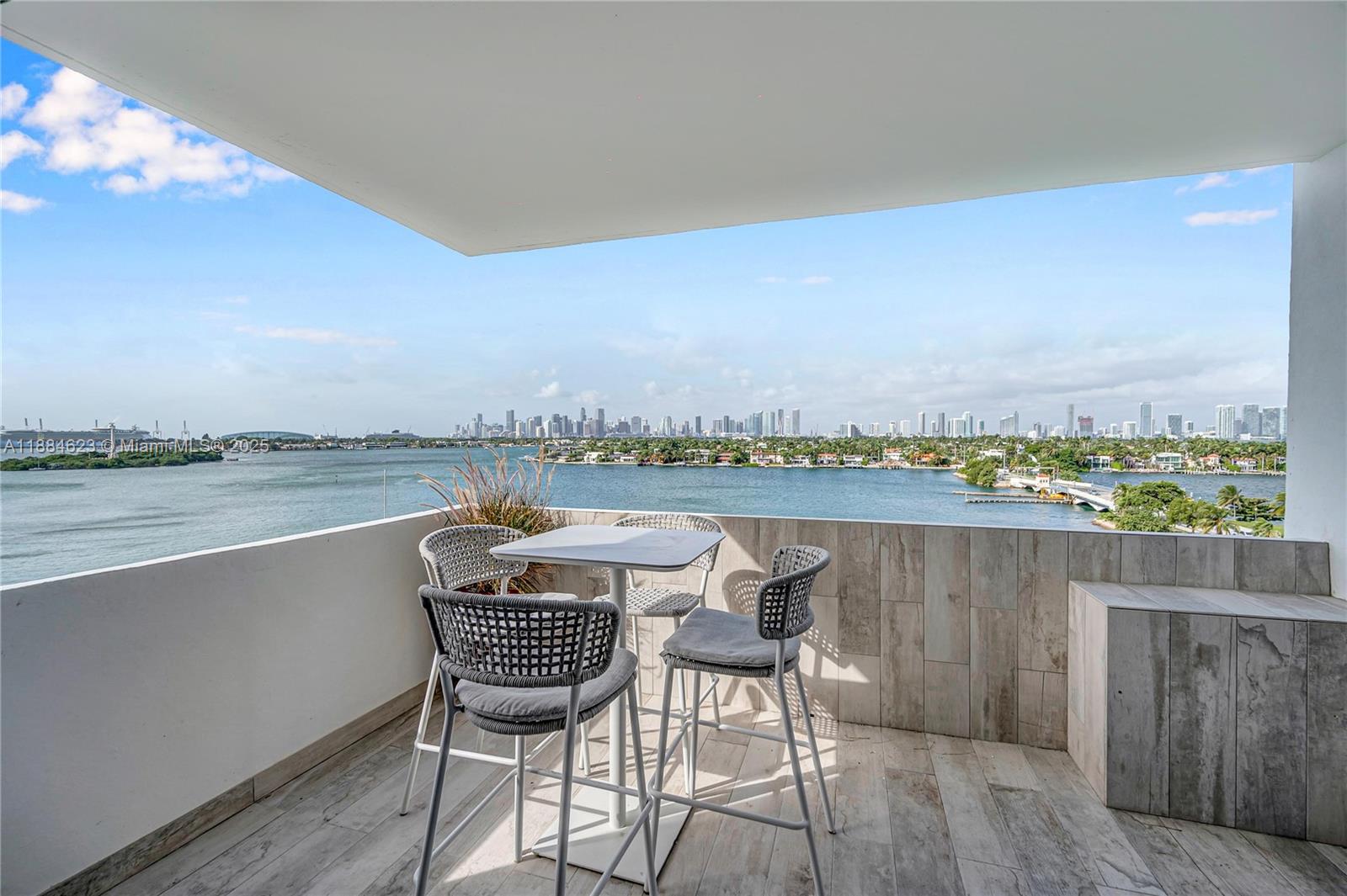 BELLE ISLE - Residential