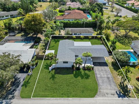 9320 SW 125th Ter Miami FL 33176