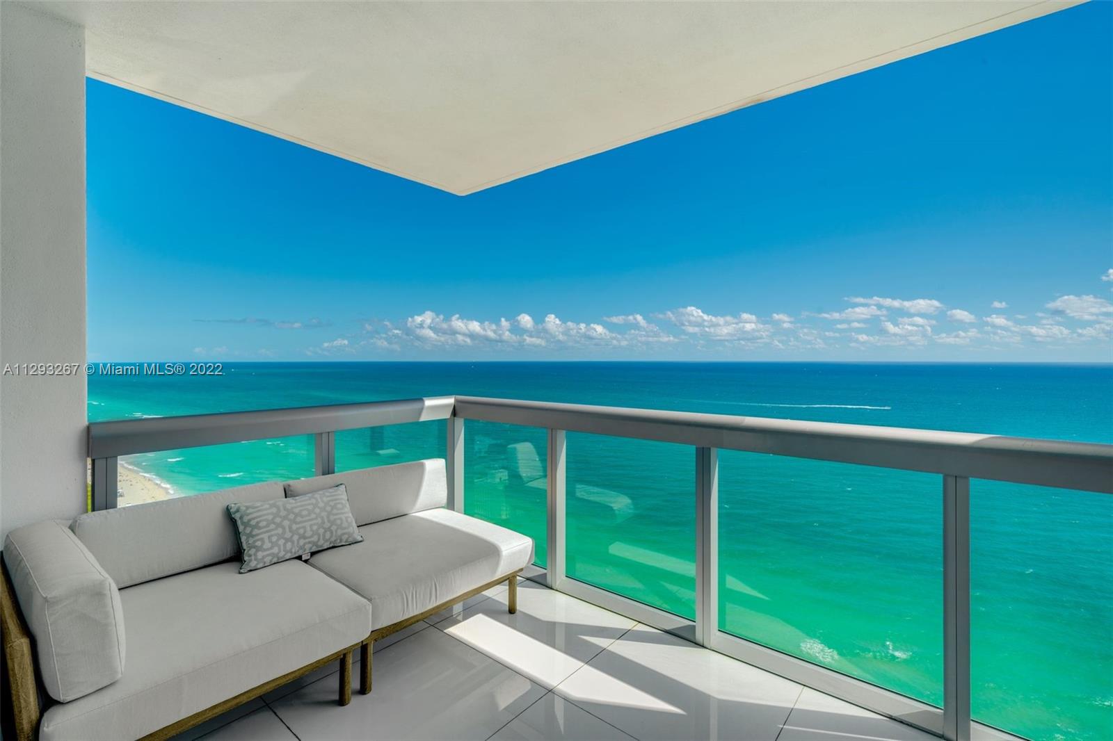 NORTH CARILLON BEACH COND - Residential