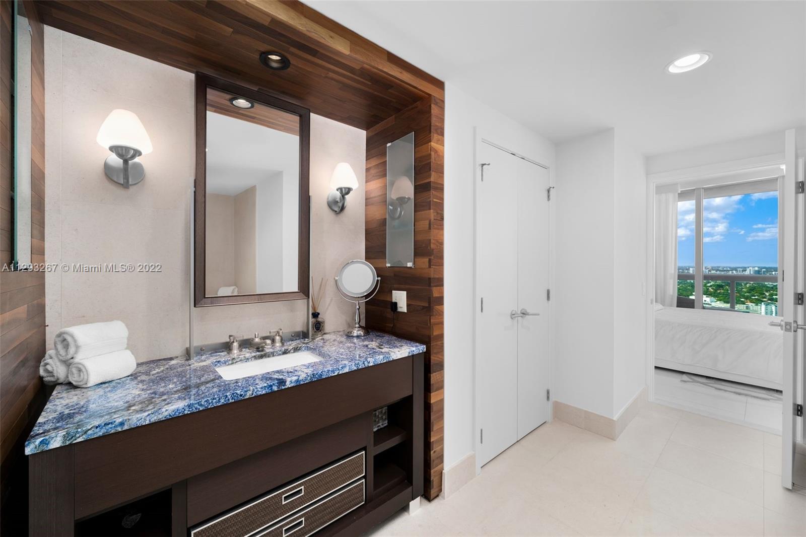 NORTH CARILLON BEACH COND - Residential