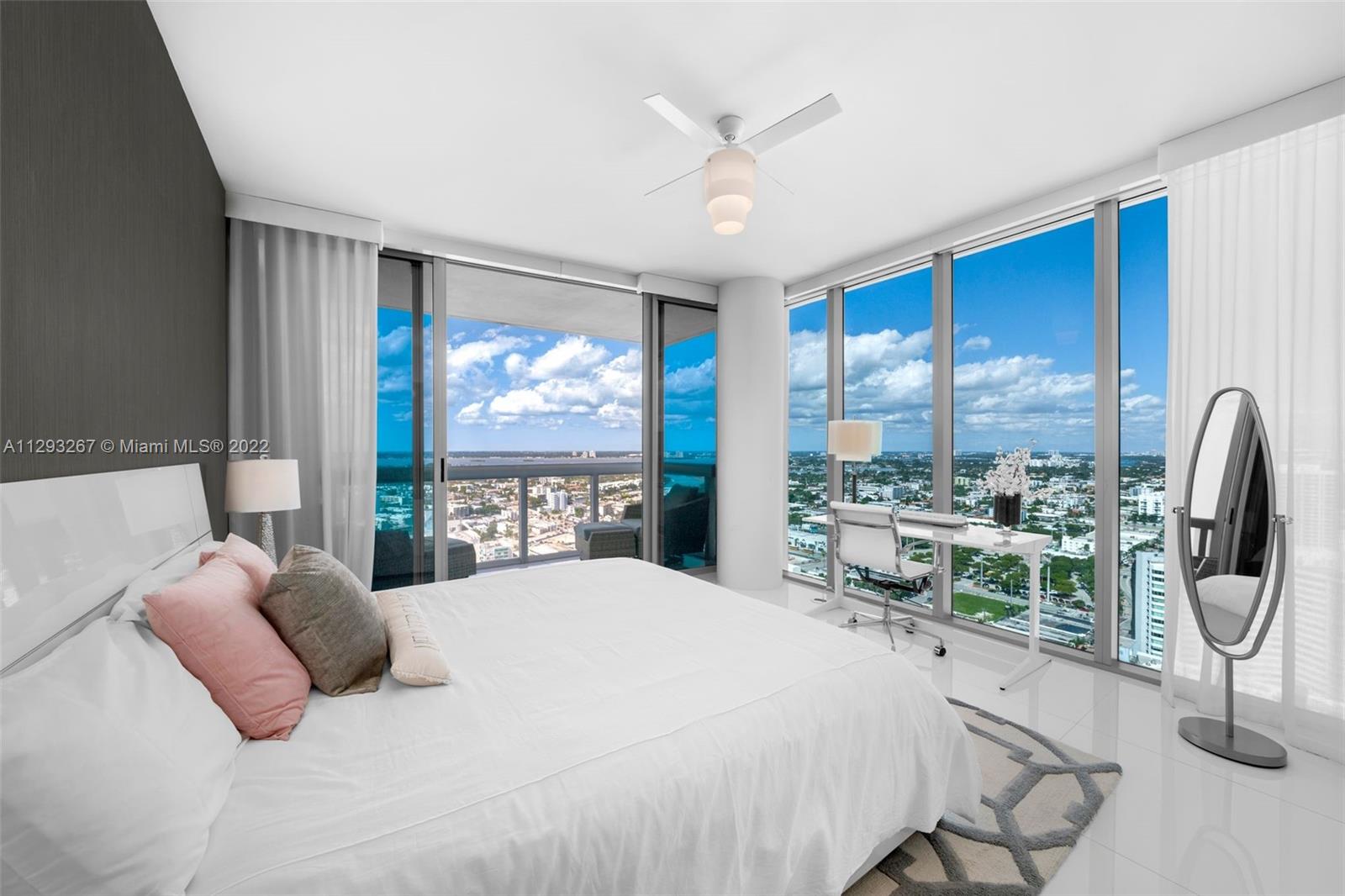 NORTH CARILLON BEACH COND - Residential