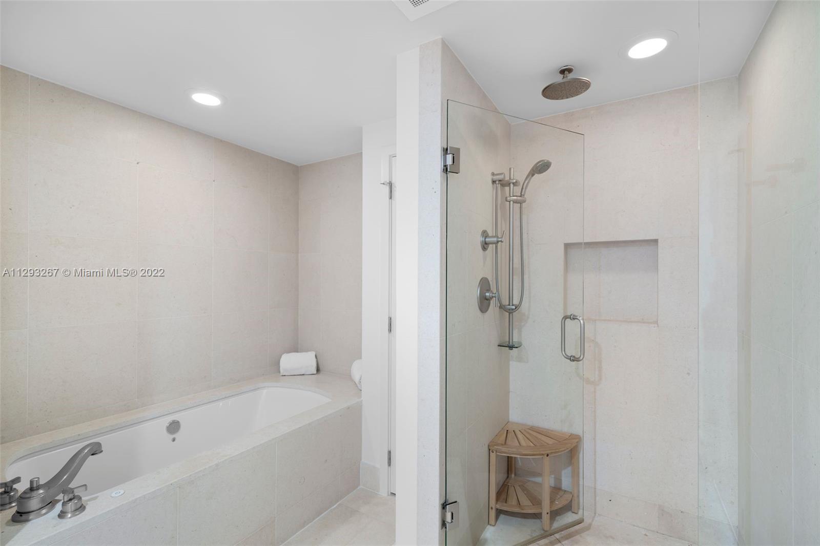 NORTH CARILLON BEACH COND - Residential