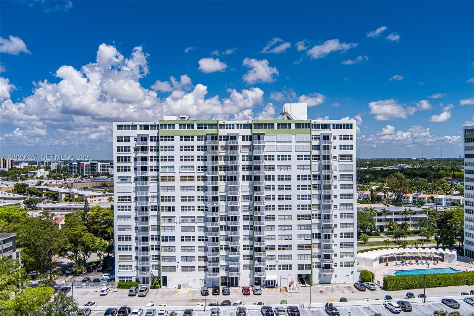 BAYVIEW TOWERS CONDO SOUT - Residential
