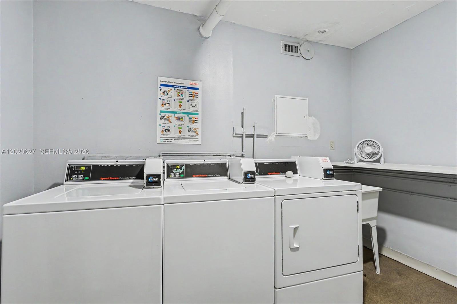 BAYVIEW TOWERS CONDO SOUT - Residential