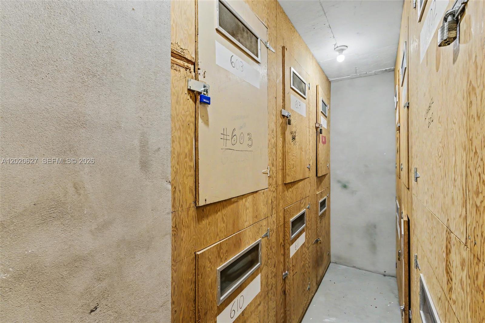 BAYVIEW TOWERS CONDO SOUT - Residential