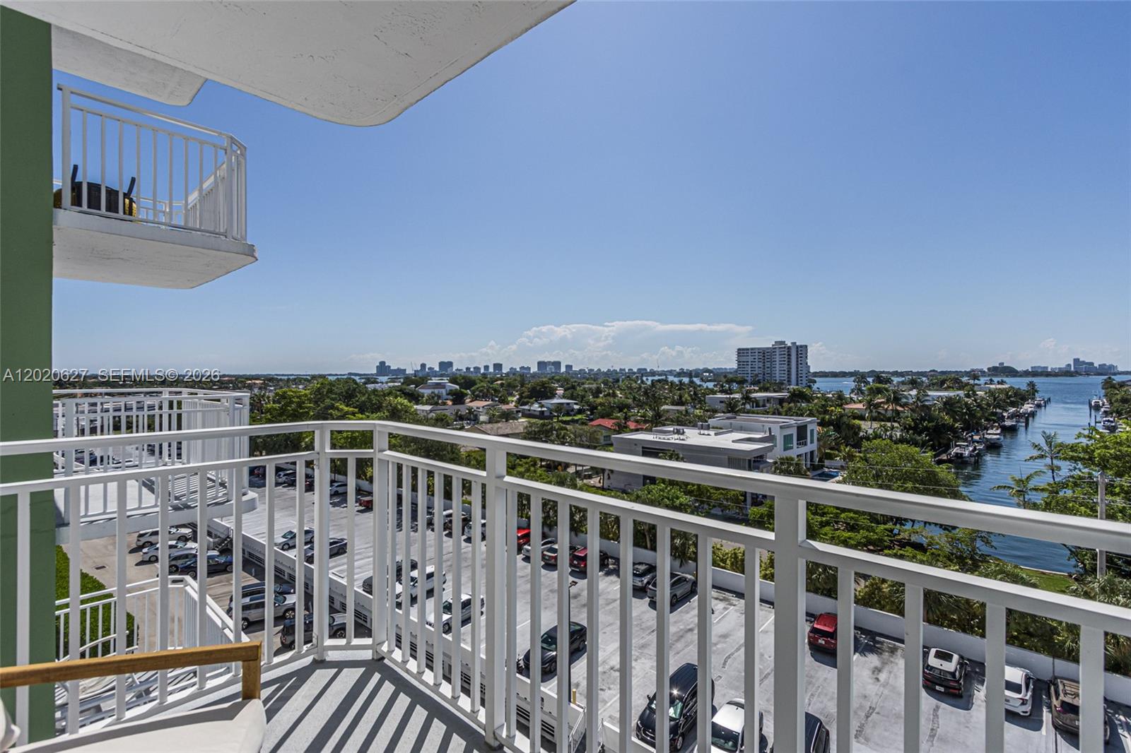 BAYVIEW TOWERS CONDO SOUT - Residential