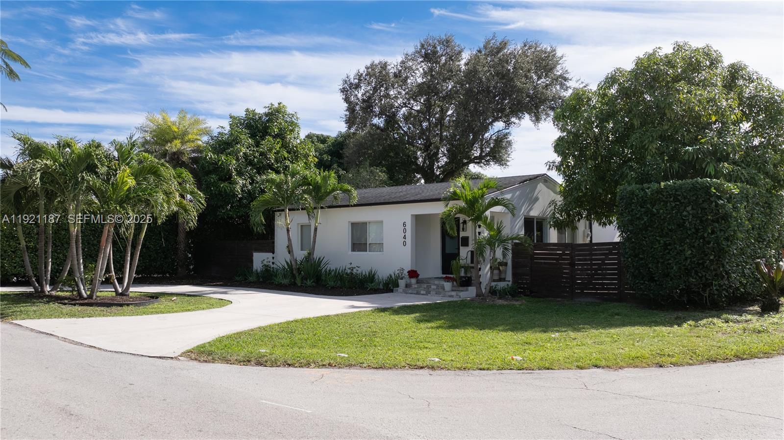 CORAL WAY PK SEC D - Residential