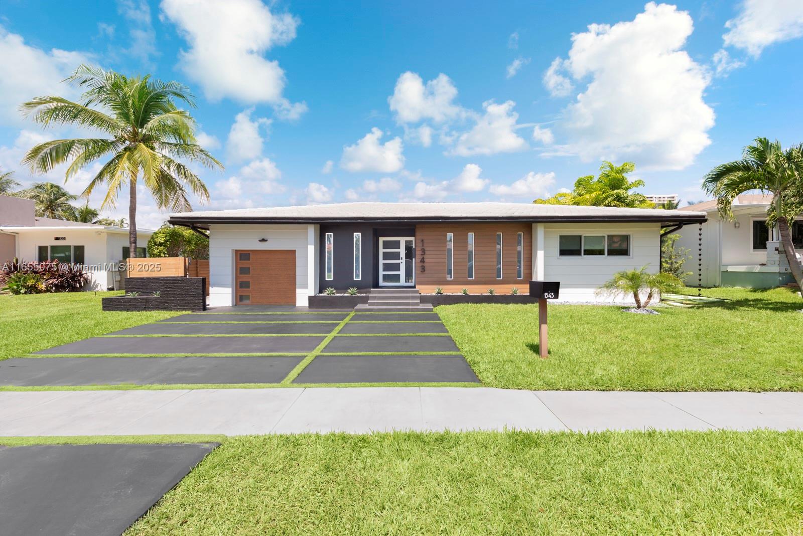 RIVER BAY PARK ADDN - Residential