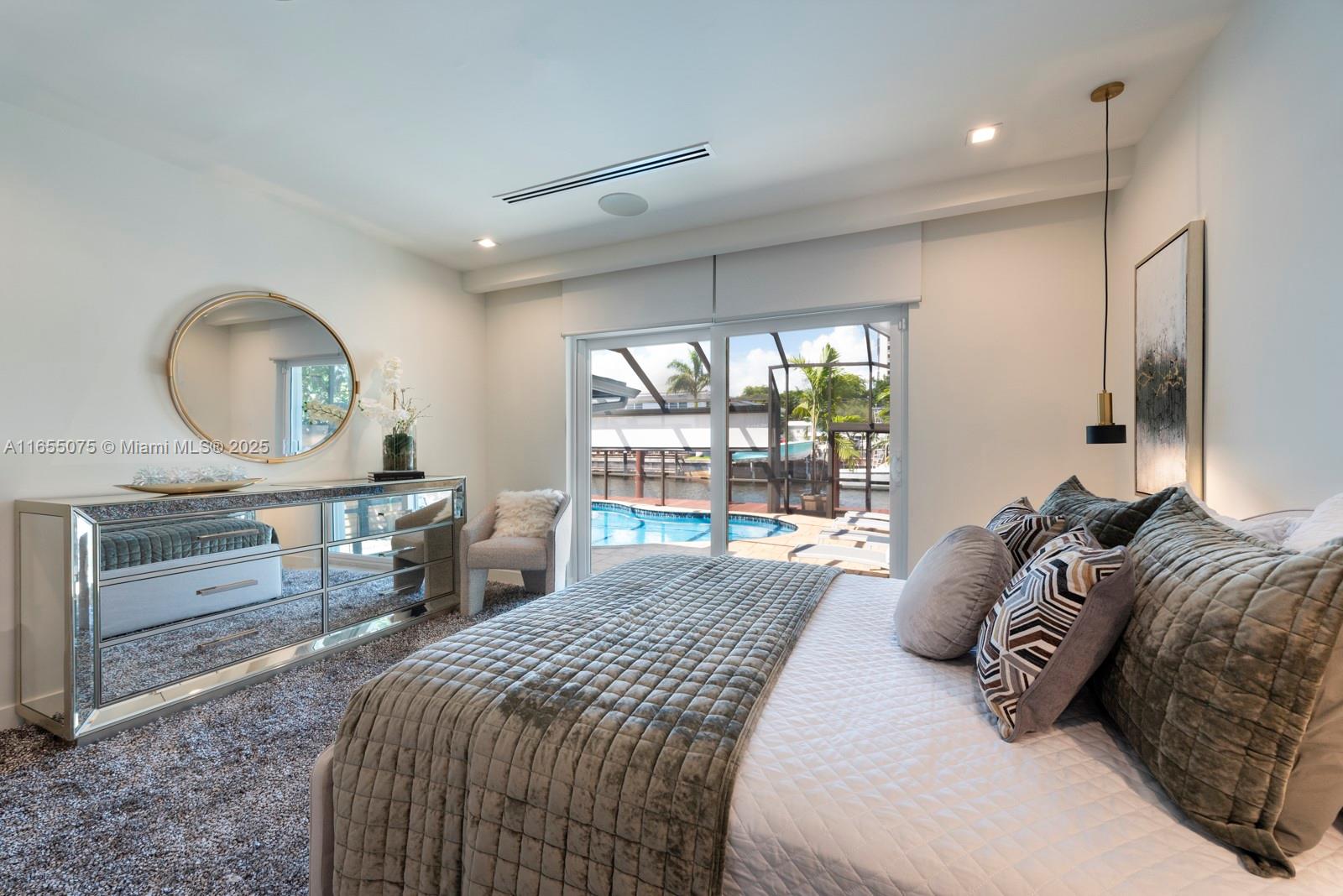 RIVER BAY PARK ADDN - Residential