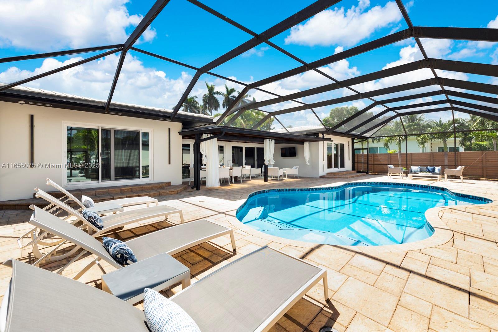 RIVER BAY PARK ADDN - Residential