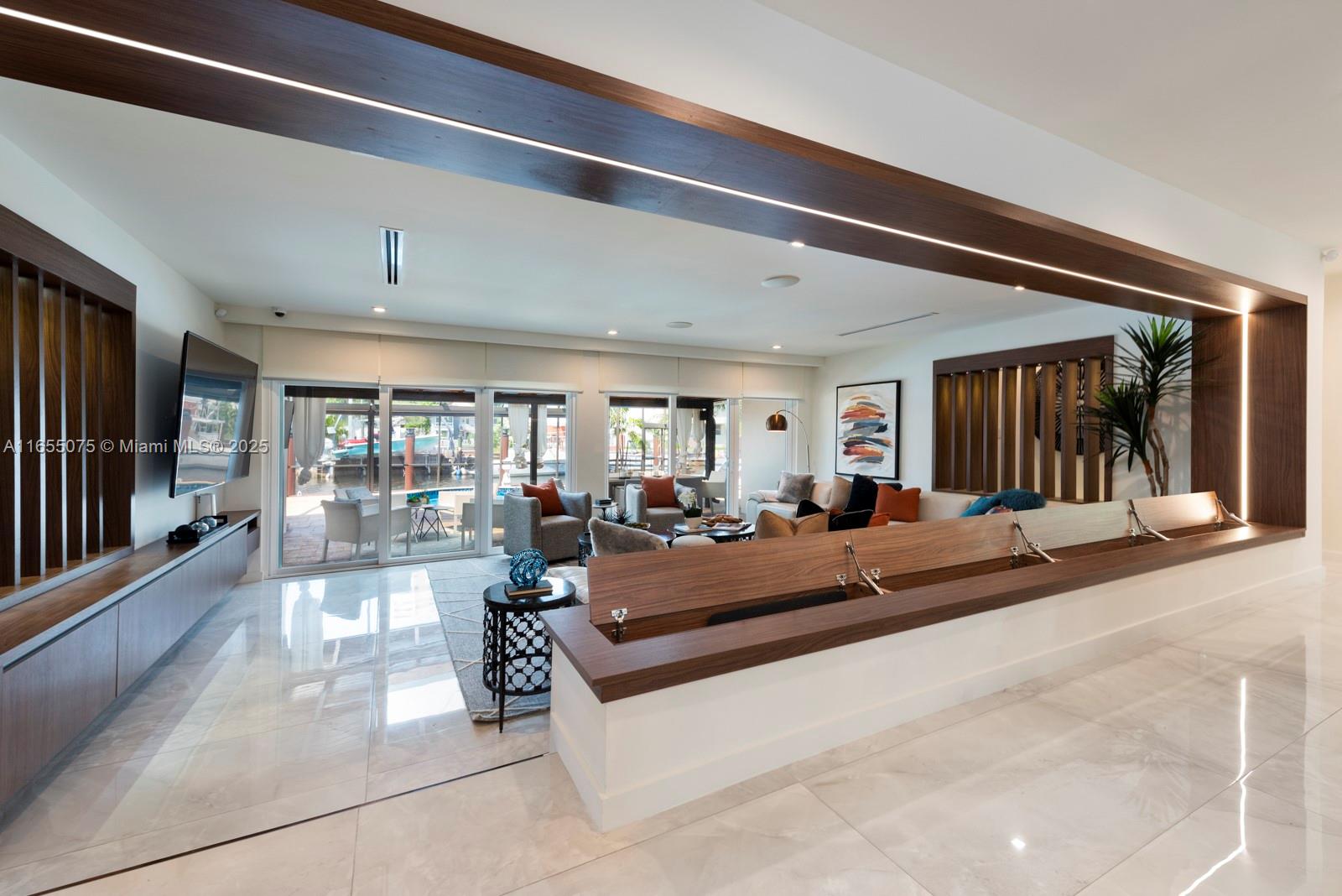 RIVER BAY PARK ADDN - Residential