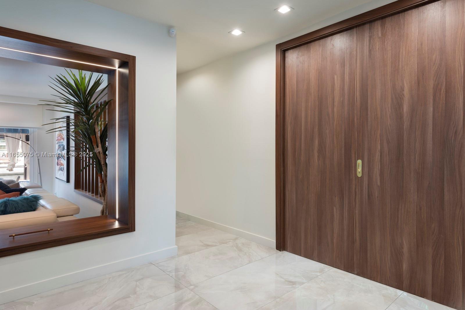 RIVER BAY PARK ADDN - Residential