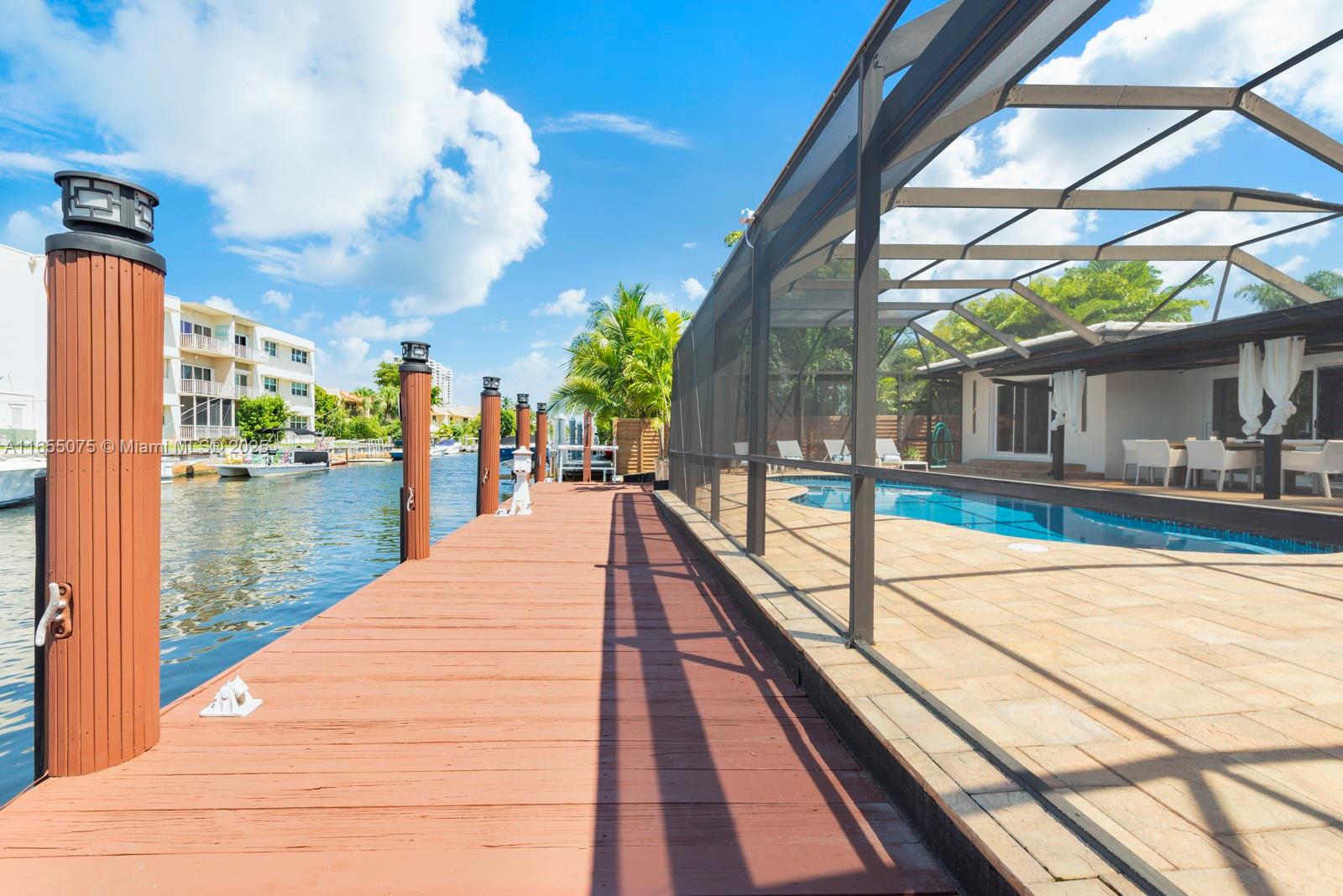 RIVER BAY PARK ADDN - Residential