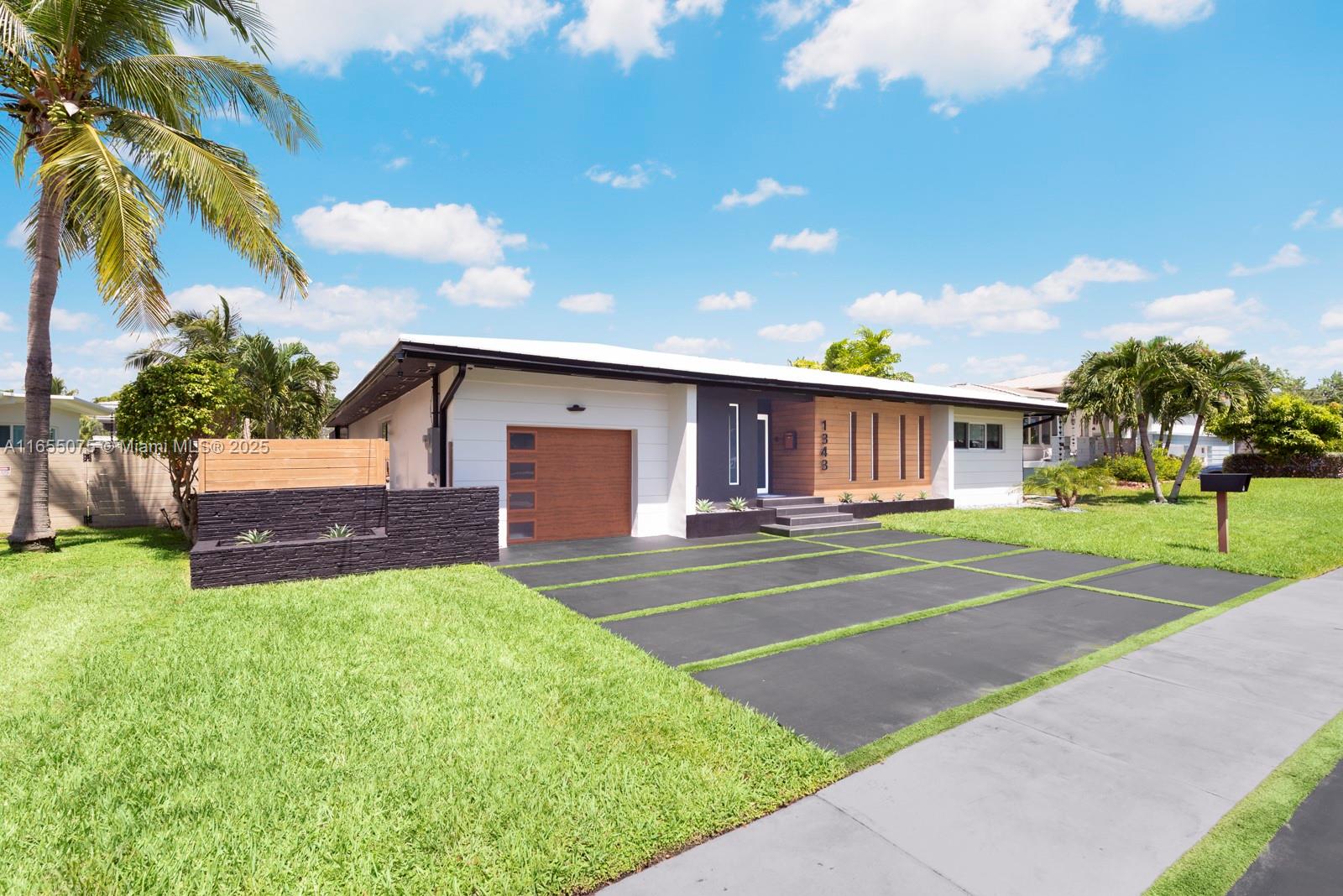 RIVER BAY PARK ADDN - Residential