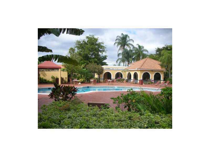 THE COURTS AT KENDALL - Residential Lease