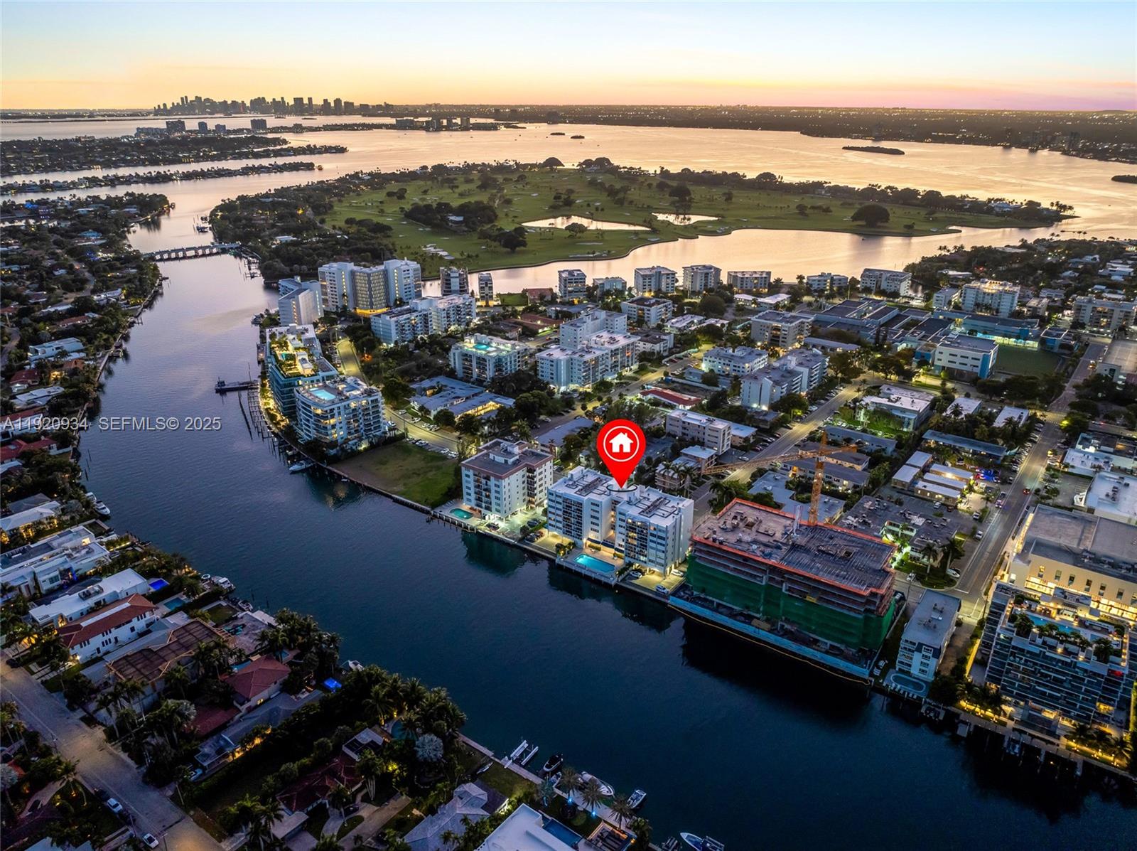 LONDON TOWERS CONDO - Residential