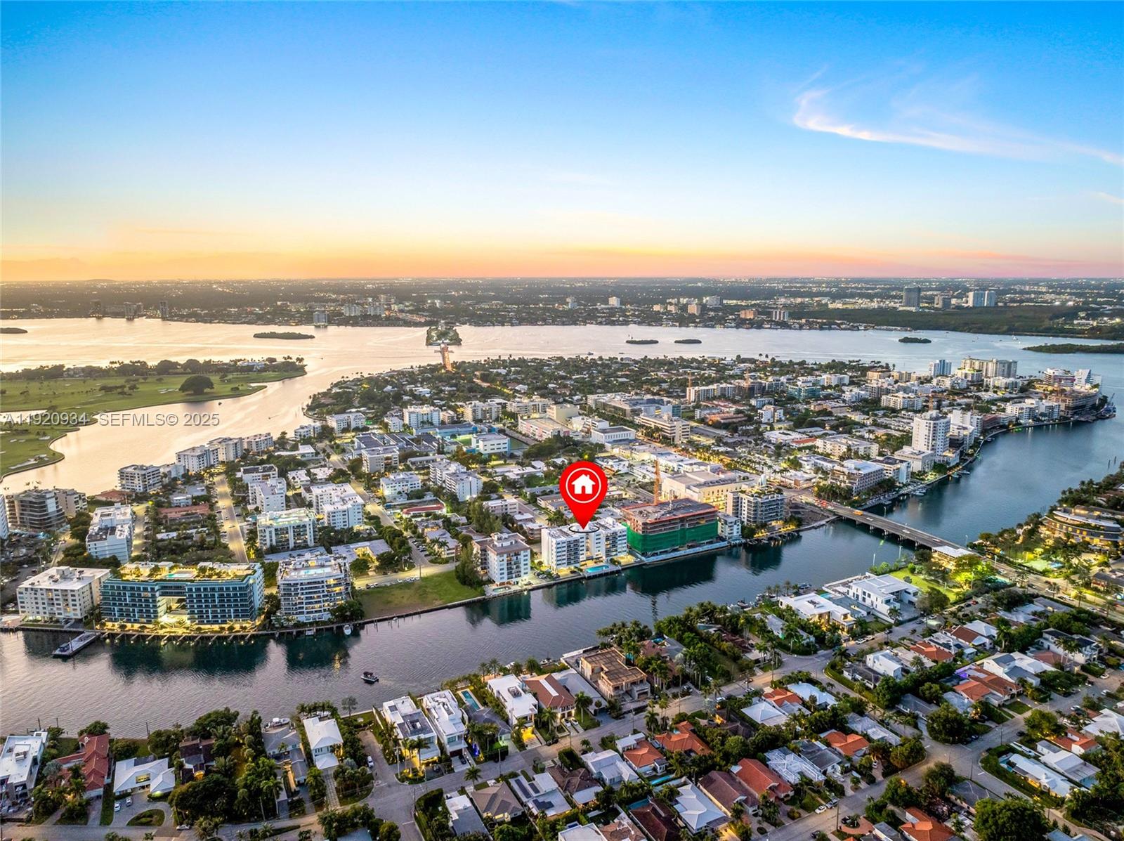 LONDON TOWERS CONDO - Residential