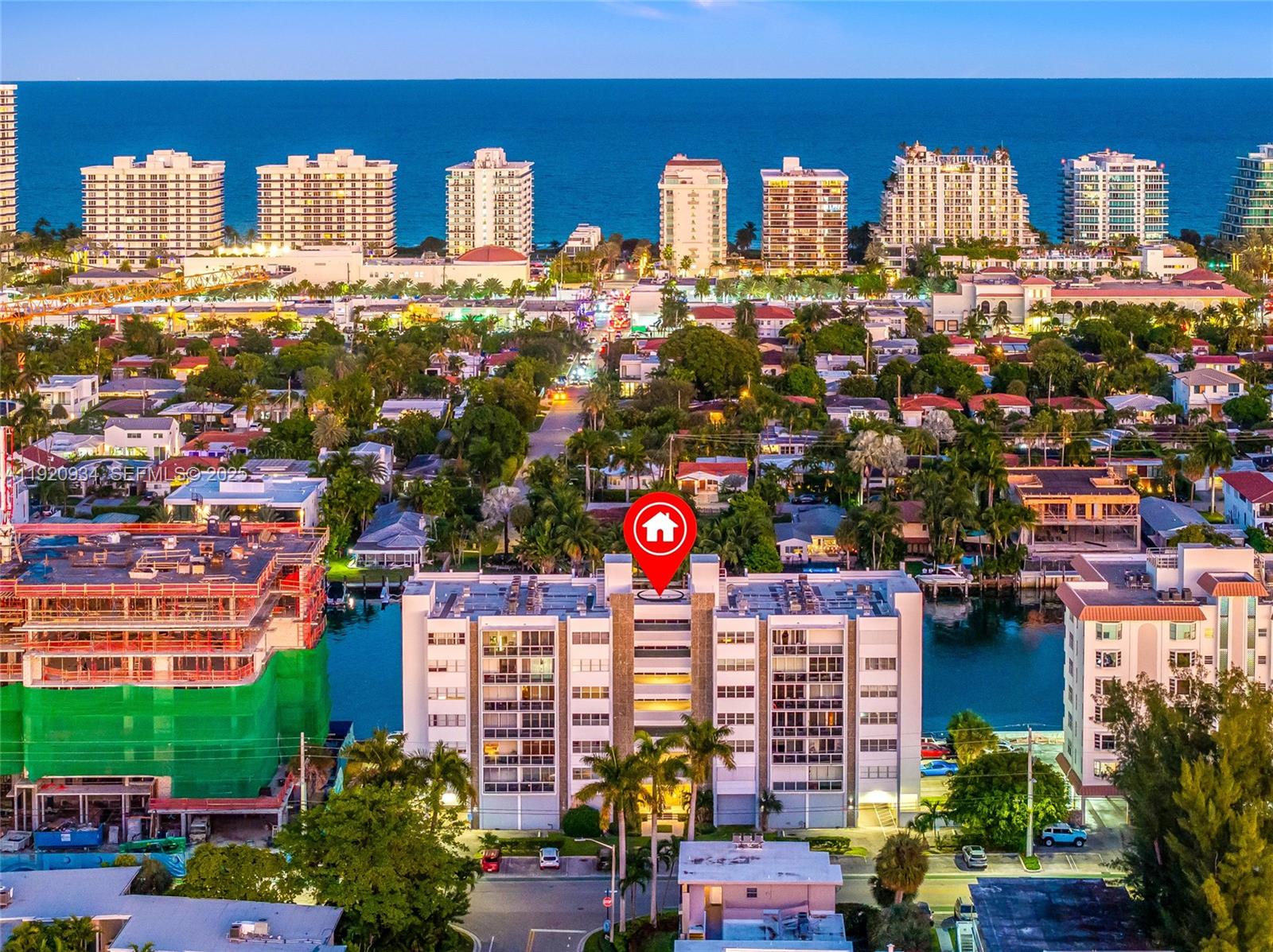 LONDON TOWERS CONDO - Residential