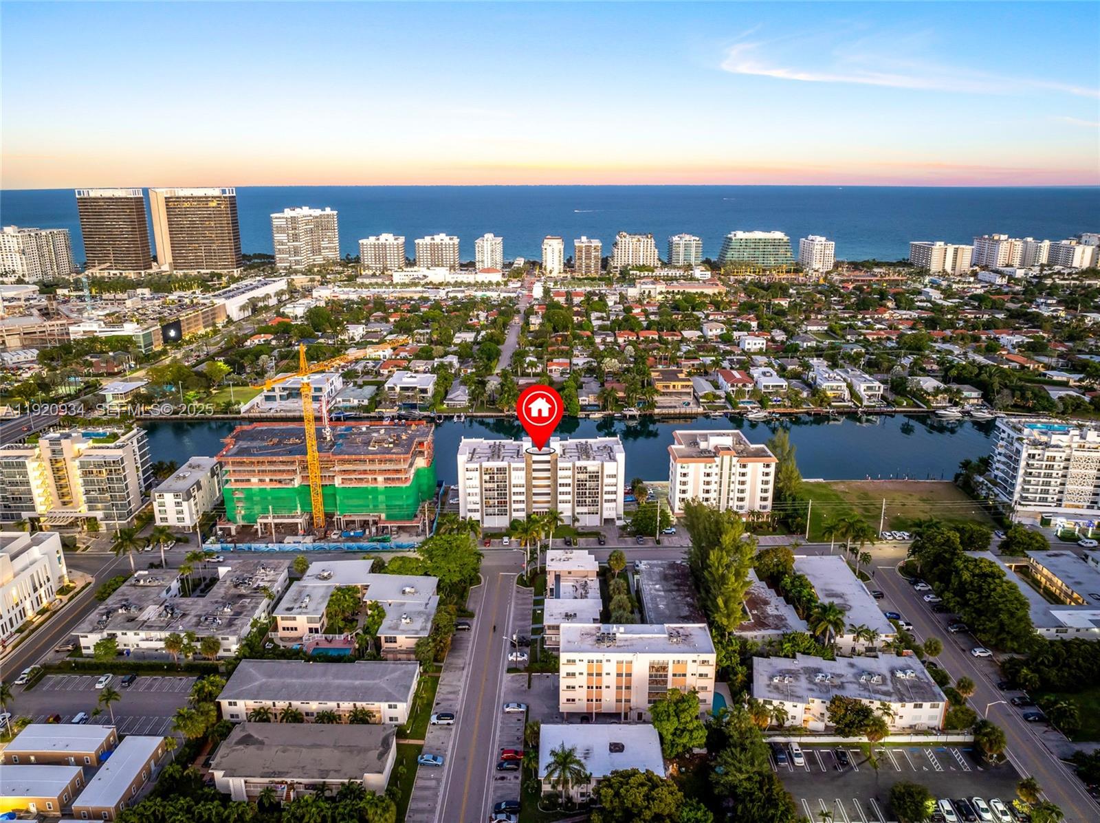 LONDON TOWERS CONDO - Residential