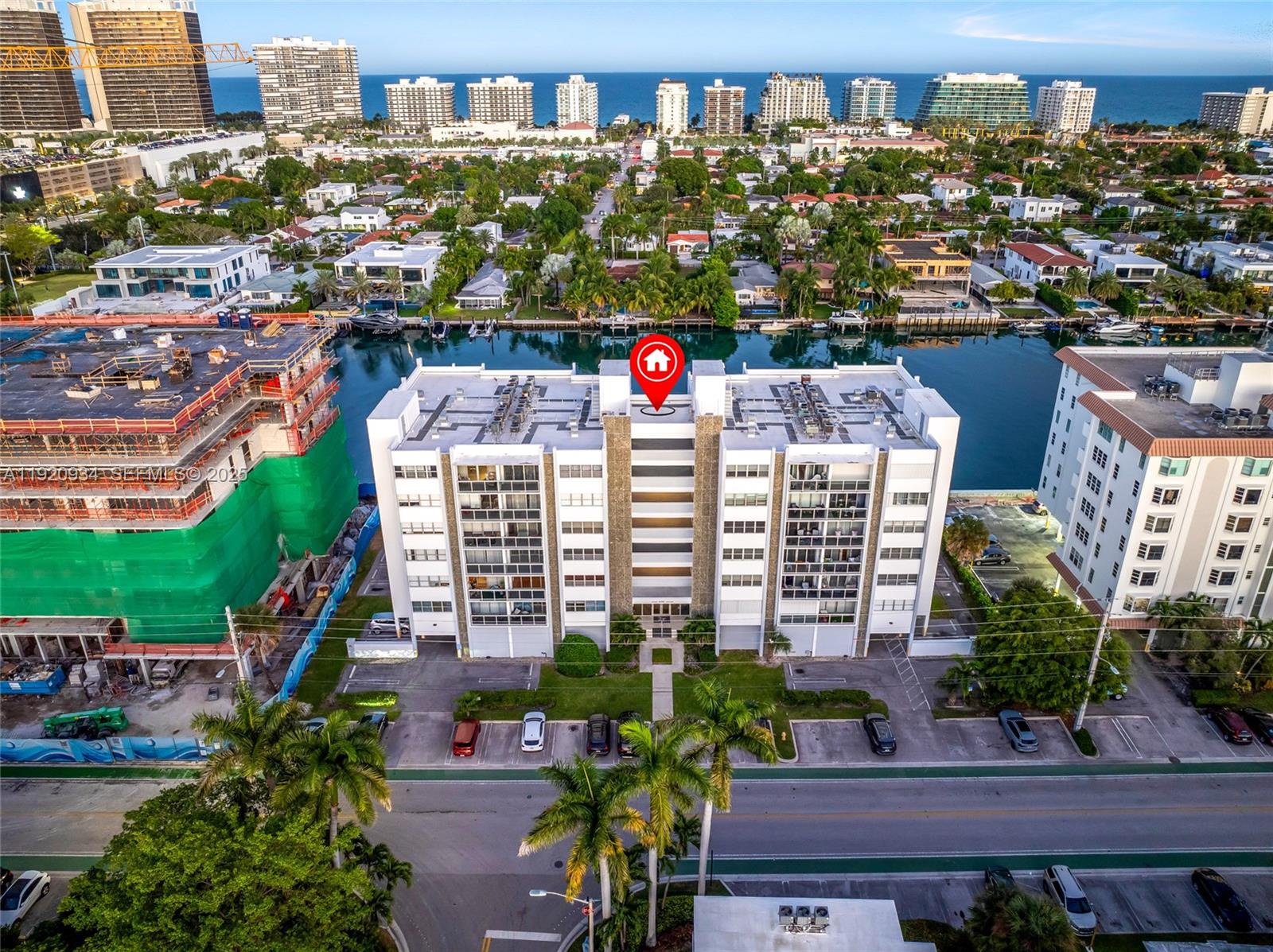 LONDON TOWERS CONDO - Residential