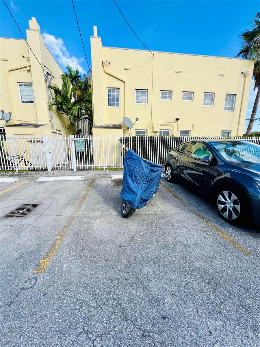 600 Euclid Ave 5A