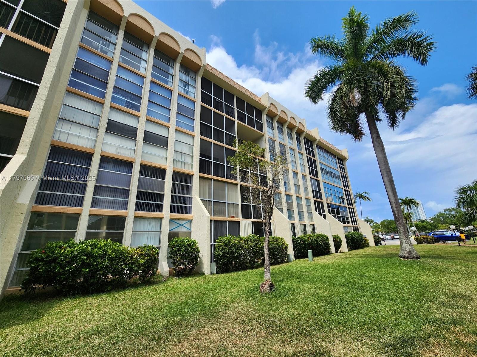 Rental Property at 2000 Atlantic Shores Blvd 204, Hallandale Beach, Broward County, Florida - Bedrooms: 1 
Bathrooms: 2  - $1,750 MO.