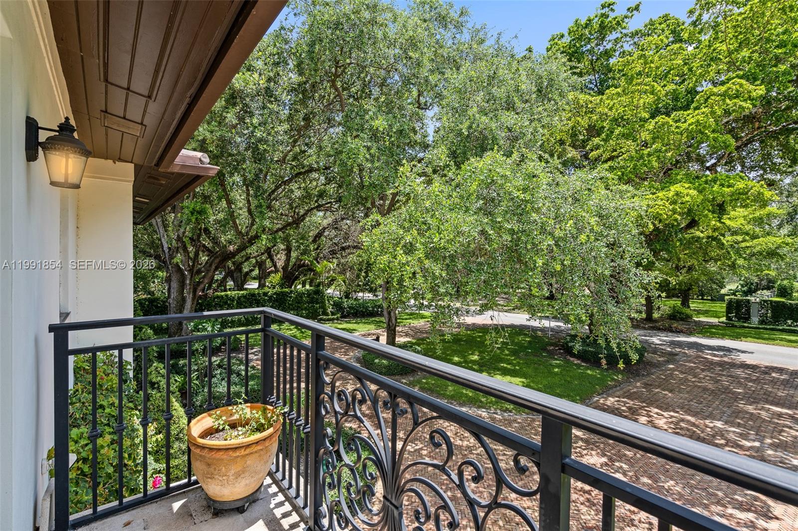 CORAL GABLES C C SEC 3 - Residential