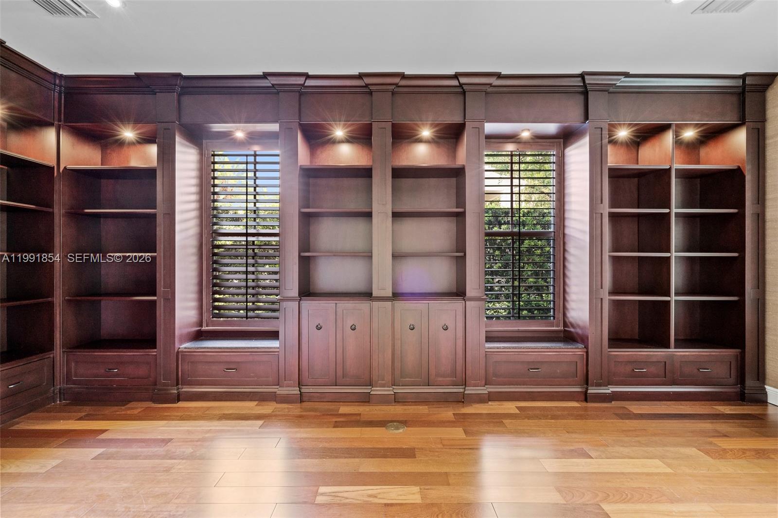 CORAL GABLES C C SEC 3 - Residential