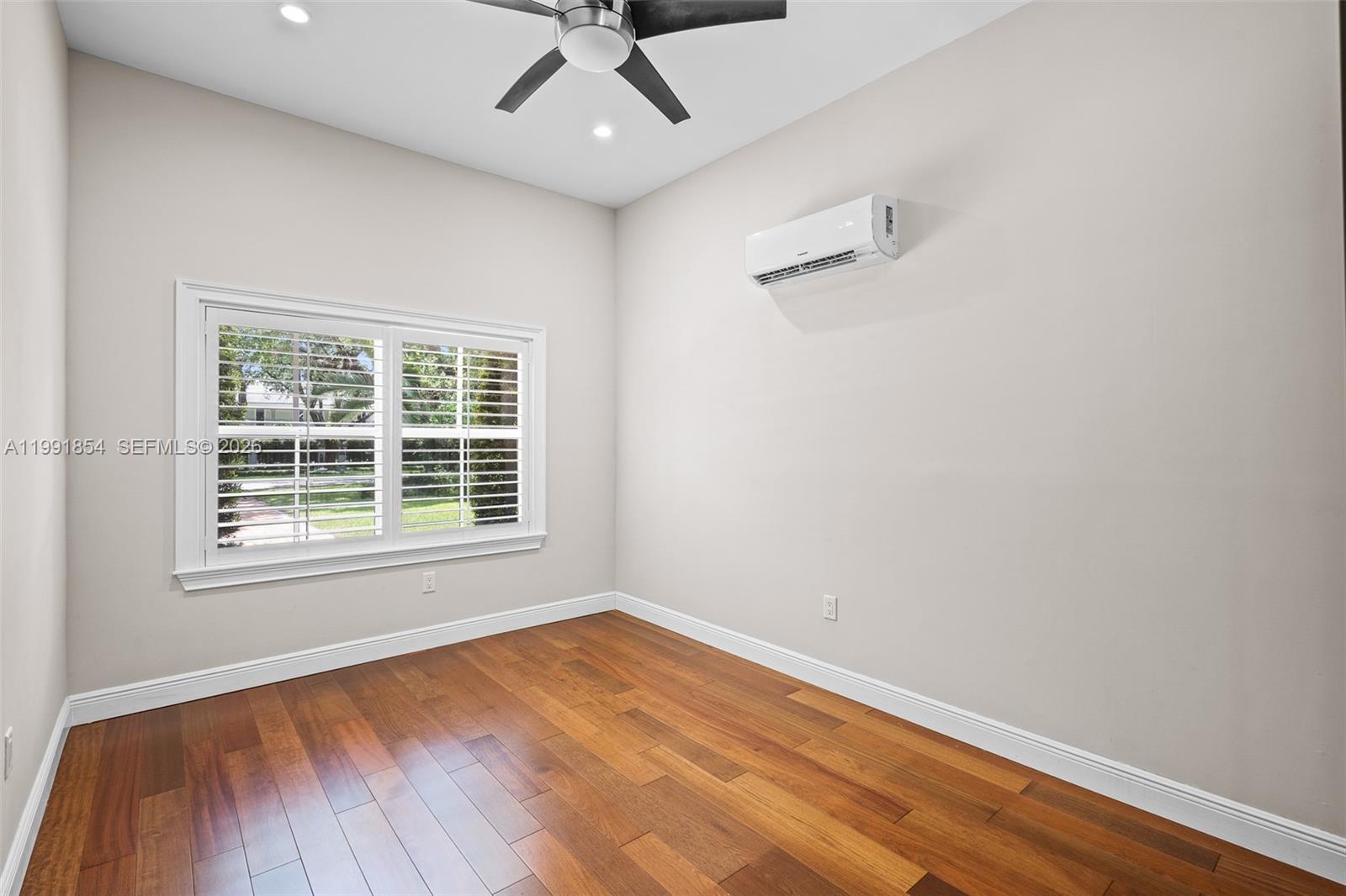 CORAL GABLES C C SEC 3 - Residential