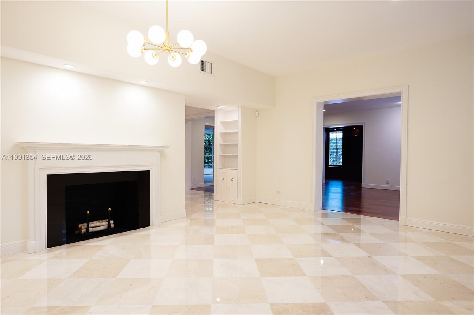 CORAL GABLES C C SEC 3 - Residential