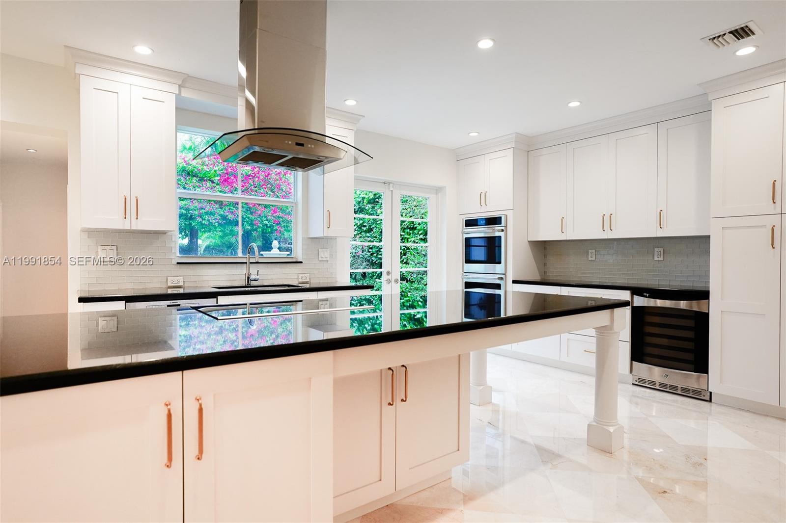 CORAL GABLES C C SEC 3 - Residential