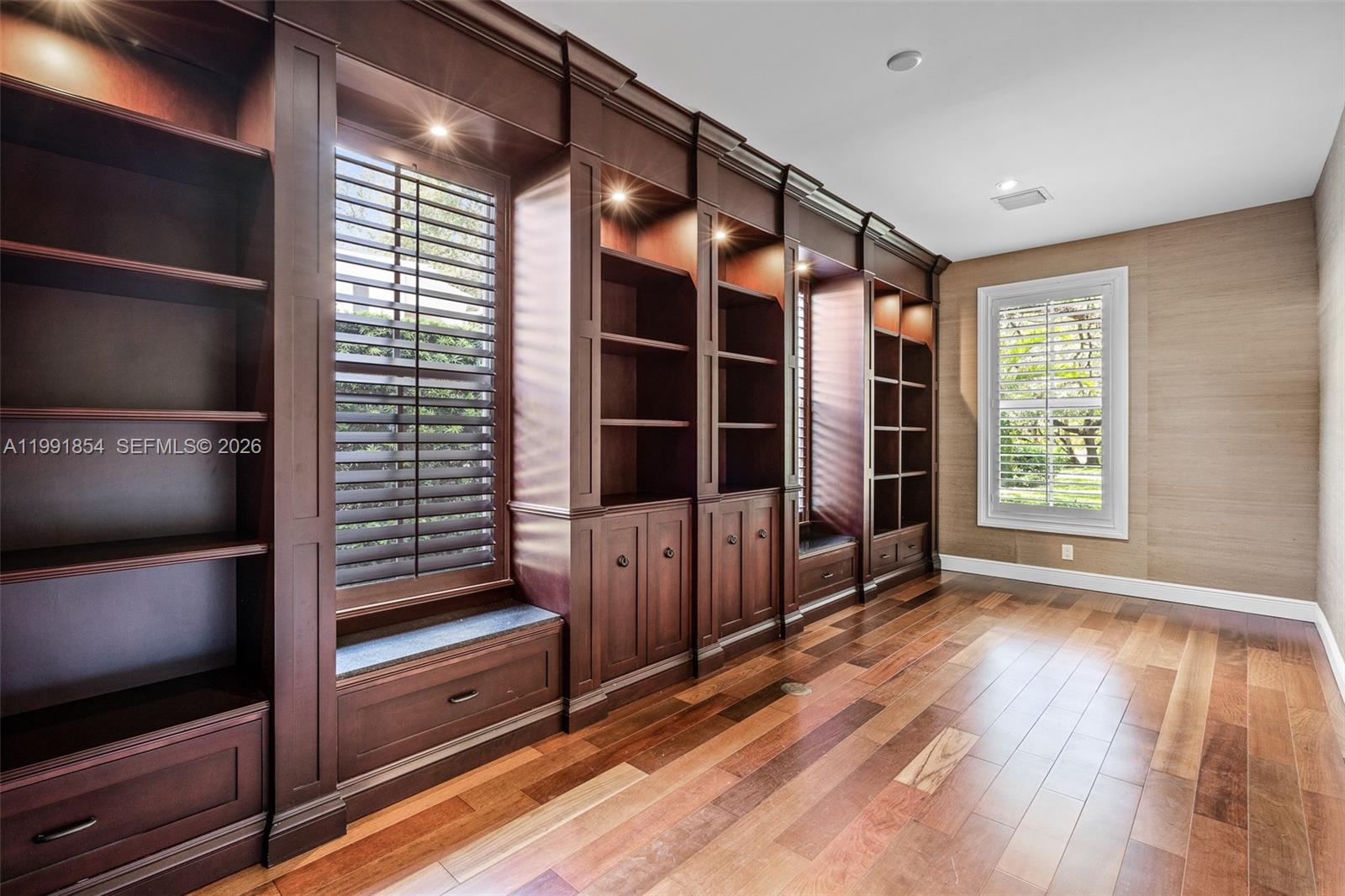 CORAL GABLES C C SEC 3 - Residential